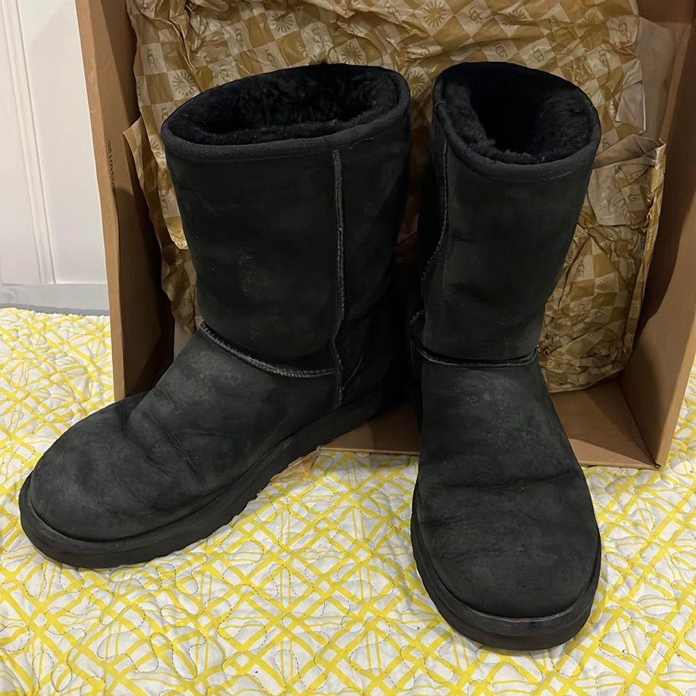 Uggs M classic short authentic with box size 10 where a couple of times